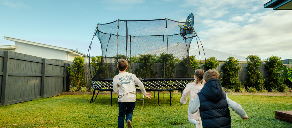 Can You Jump on a Trampoline After Eating?