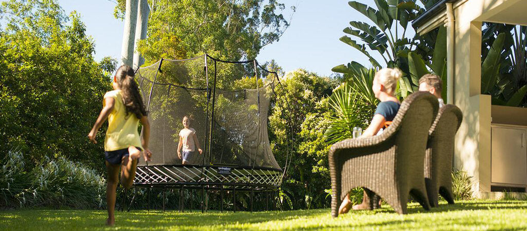 What to Look for When Buying a Trampoline (7 Things) 