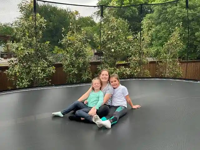 12ft top springfree trampoline